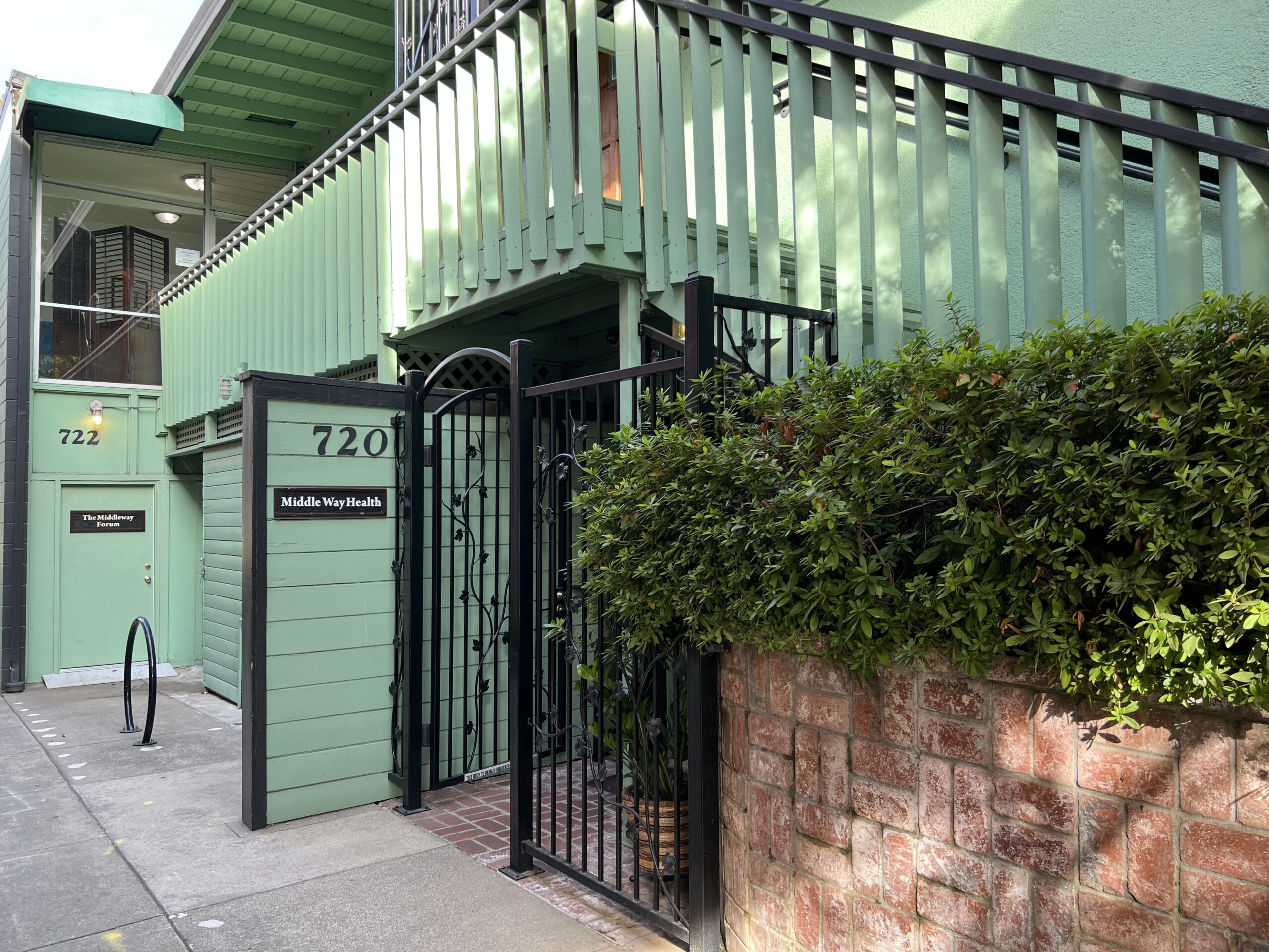 Entrance to the Middle Way School of Hypnotherapy in Sacramento, California