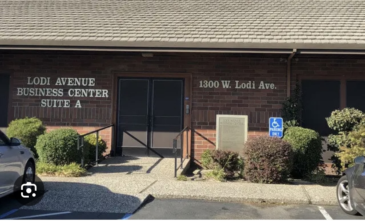 Middle Way Hypnotherapy School Location Entrance to the Middle Way School of Hypnotherapy in Sacramento, California
